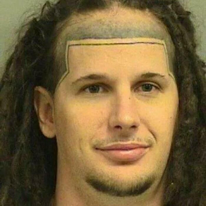 14 Pessoas que falharam miseravelmente ao escolherem suas tatuagens