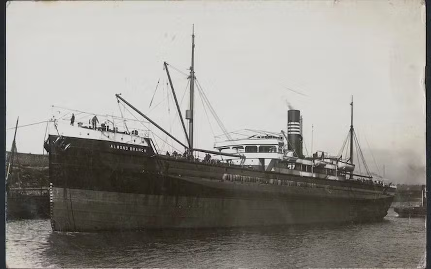 O naufrágio comprado pelo Facebook: a história de Dom Robinson e o SS Almond Branch